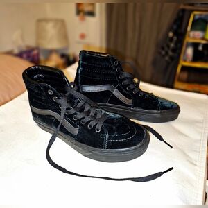 Velvet Mallard green sk8 hi